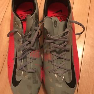 Brand new Nile men’s soccer cleats. Size 11